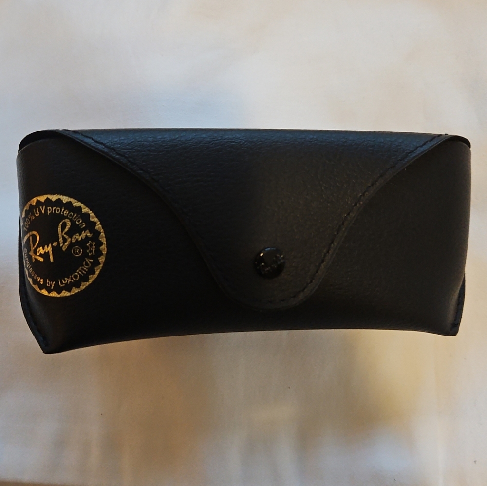 Ray-Ban Leather Sunglasses Case (NWOT)